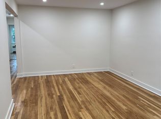 6121 185th St, Fresh Meadows, NY 11365