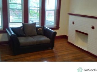 909 W 77th St, Chicago, IL 60620