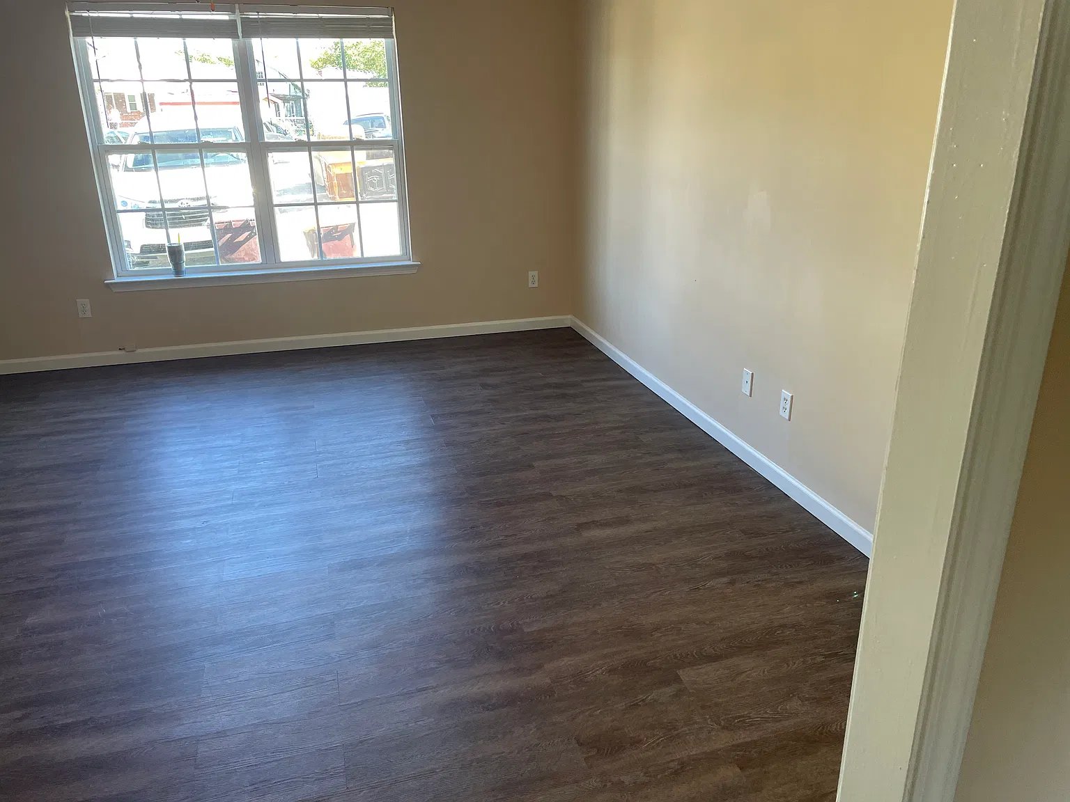 2 bed, 1.5 bath, 1000 sqft, $975 — Photo 3