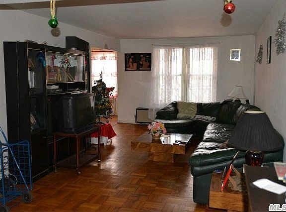 4th image of 110 Brooklyn Ave APT 1F