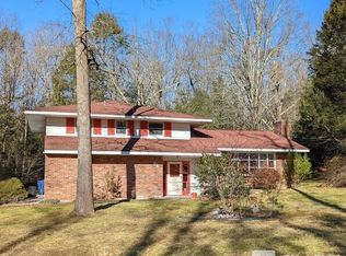 94 Bronson Rd, Avon, CT 06001