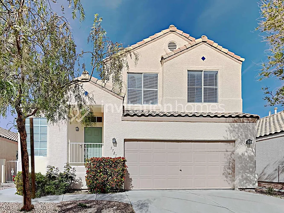 5725 Pebble Rock Dr