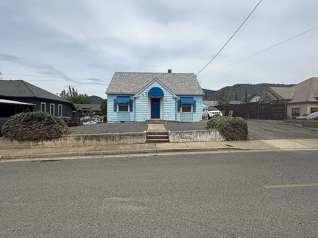 Property main image