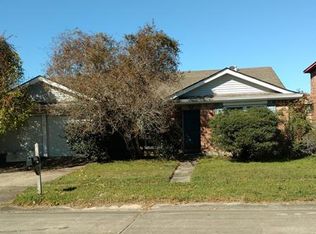 2012 Bayou Oaks Dr, Harvey, LA 70058