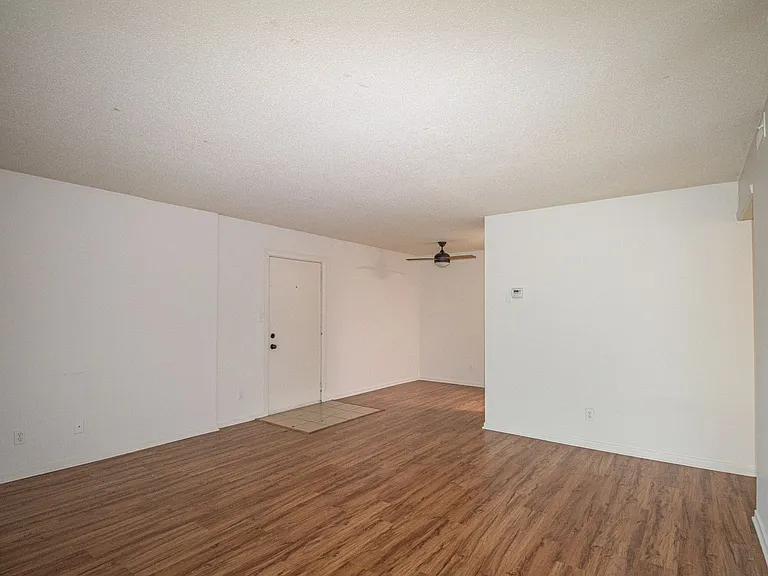 1607 Richardson St — Photo 5