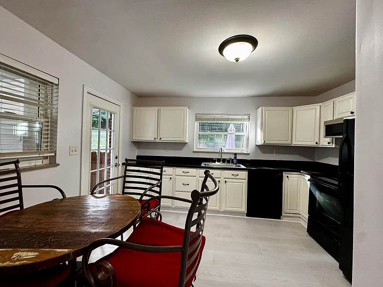 3253 Buffat Mill Rd — Photo 38