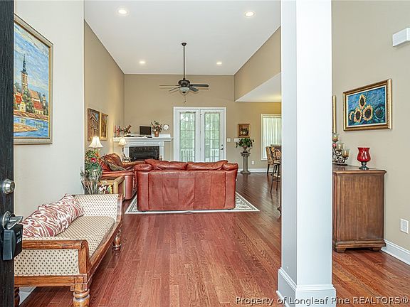 4th image of 3824 Doon Valley Dr