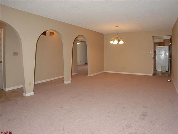 5th image of 1017 Summer Tree Dr