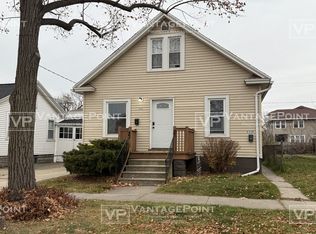 111 N Van Buren St, Green Bay, WI 54301