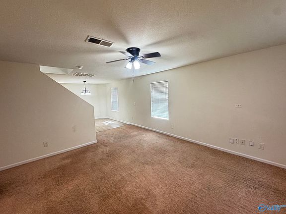4th image of 204 Dormont Dr NE
