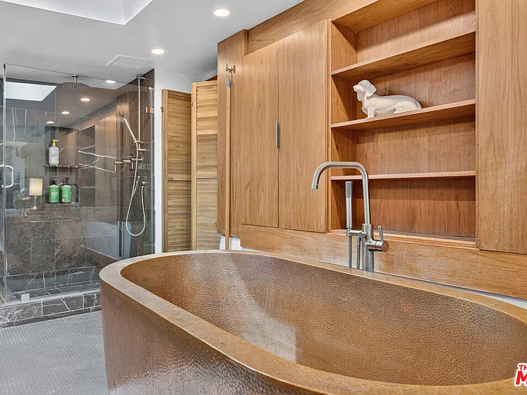 1738 Topanga Skyline Dr — Photo 52