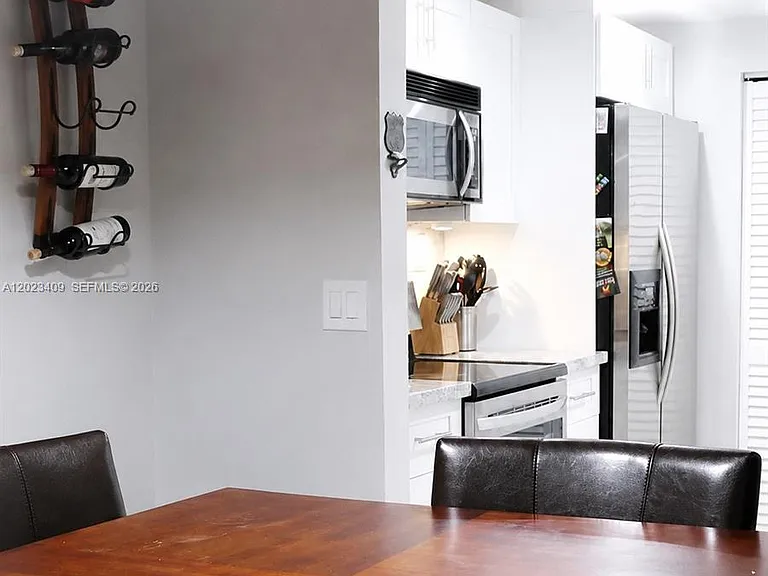 500 NE 2nd St #115 — Photo 9