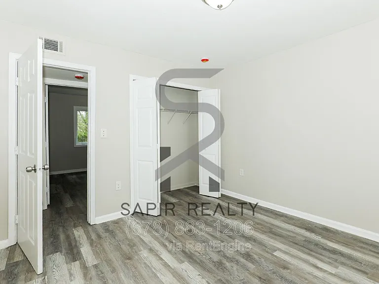 166 Anderson Ave NW #B13 — Photo 5