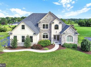 931 Wetherburn Dr, York, PA 17404