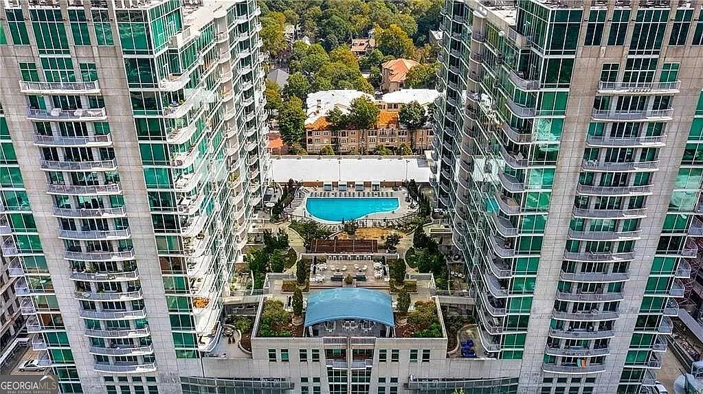 2 bed, 2.0 bath, $3,200 — Photo 1