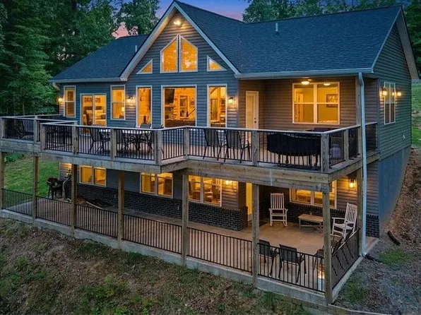 287 Lakeshore Dr, Nancy, KY 42544