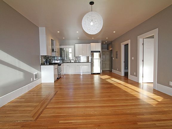 2nd image of 1637 Hyde St APT 2