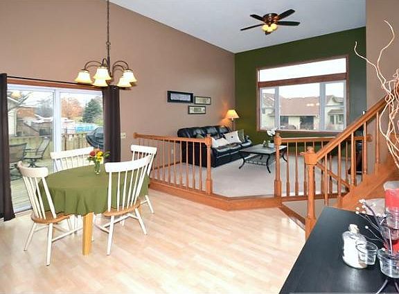 2nd image of 5494 Golfview Pl N