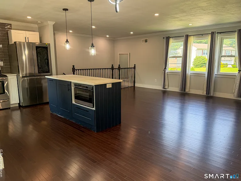 17 Kingsbury Rd — Photo 10