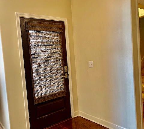 5th image of 106 Trumpet Vine Ln