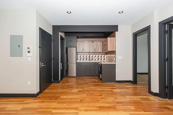 Rented by Nooklyn NYC LLC | media 24