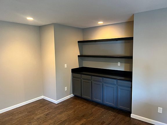 Bar in entertainment room