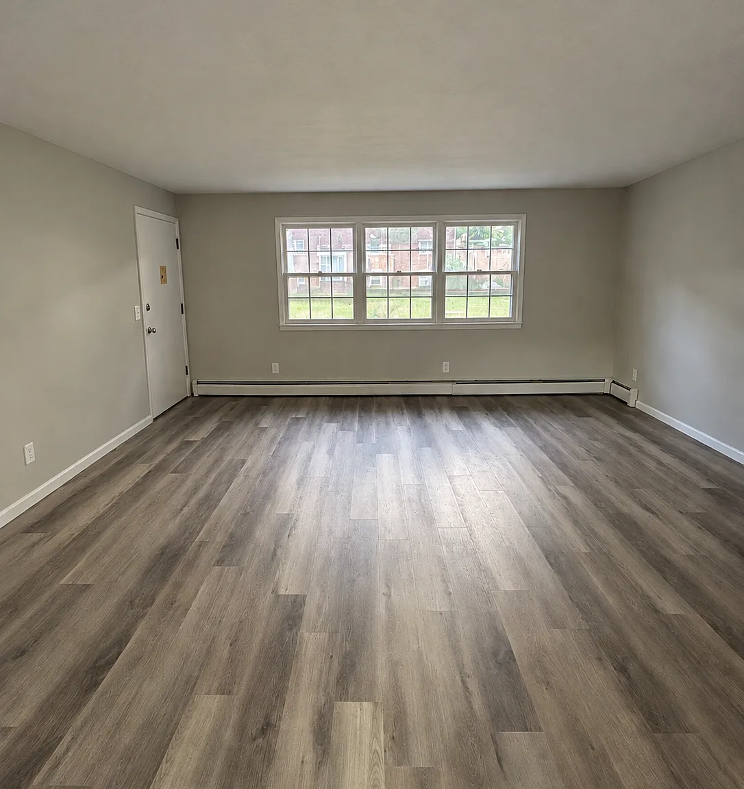 2 bed, 912 sqft, $1,725 — Photo 2