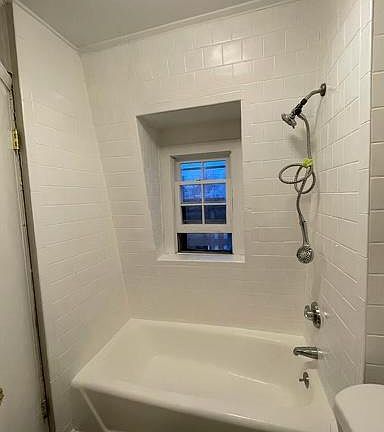 2nd image of 13 Nichols St Unit 6