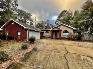 5842 Calumet Dr, Crestview, FL 32536