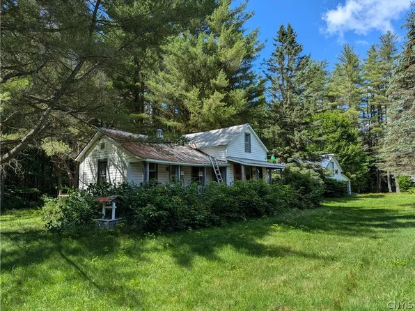 7249 Number 4 Rd, Lowville, NY 13367