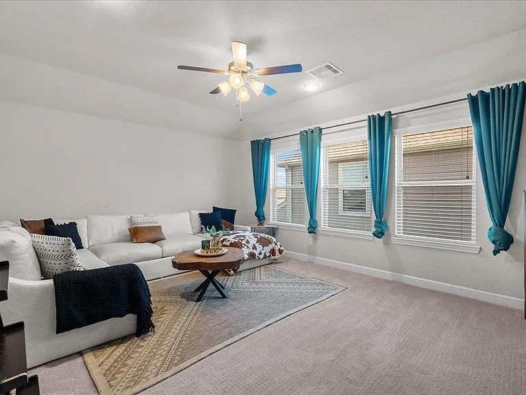 2417 Lake Mist Dr — Photo 35