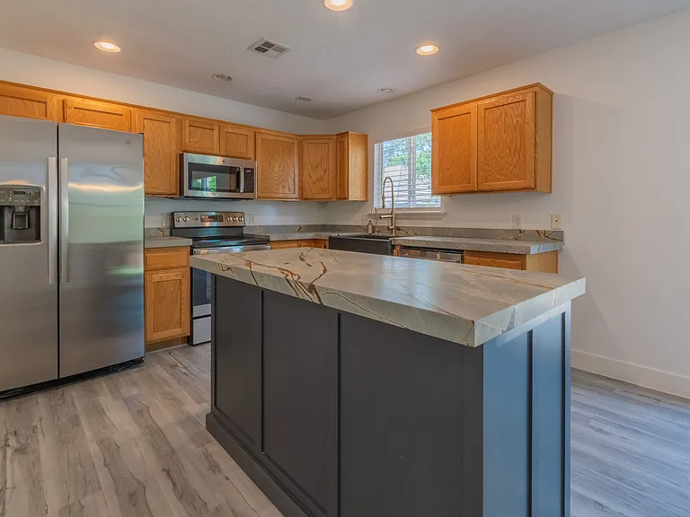 2510 S 450 West Cir — Photo 20