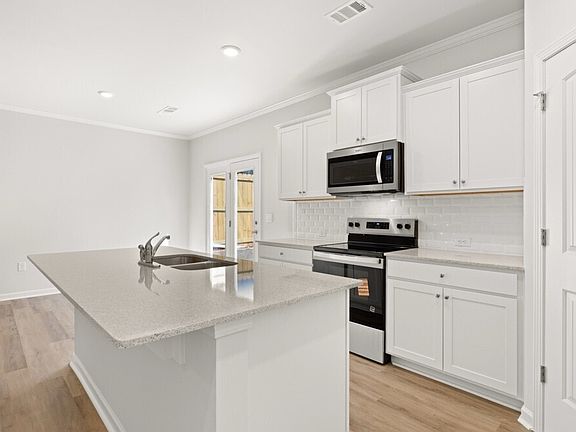 7th image of this home