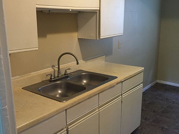 5th image of 1727 N Warman Ave