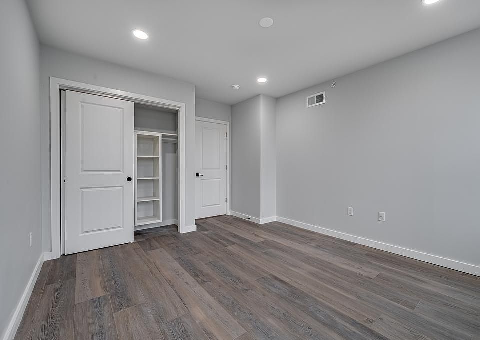 1st image of 3615 Melon St #3