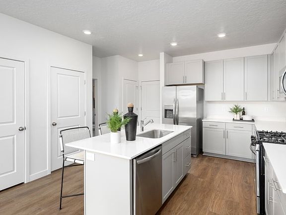 7th image of this home