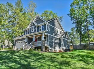 22 Wood Path Ln, Arden, NC 28704
