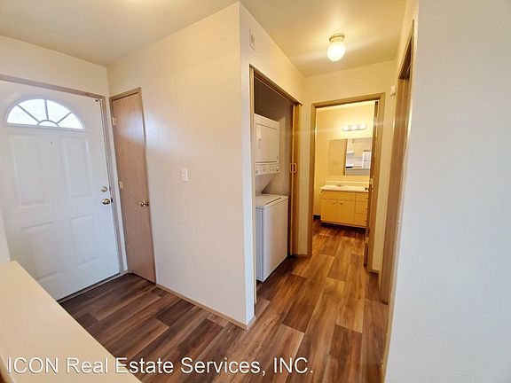 3rd image of 8819 Pacific Ave #7492282