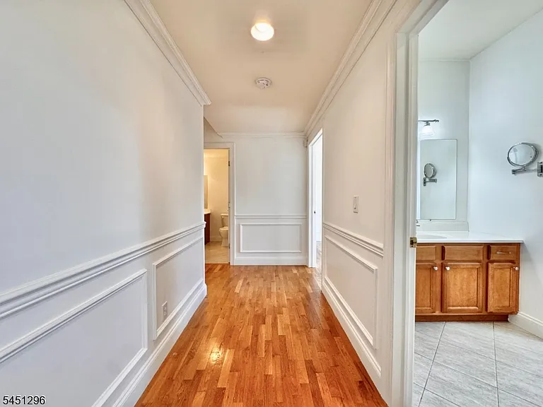 1677 Springfield Ave #13 — Photo 6