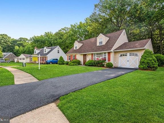 2nd image of 73 E Shady Dr