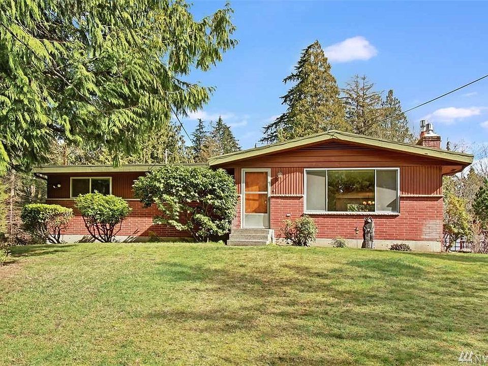 1st image of 31082 E Lake Morton Dr SE