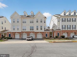 6827 Hampton Bay Ln, Gainesville, VA