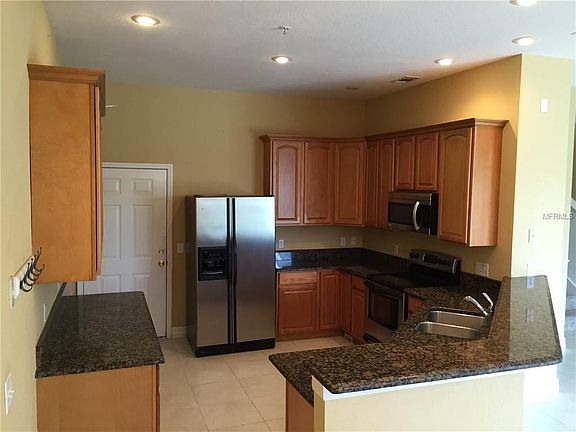 3rd image of 505 Villa Treviso Ct