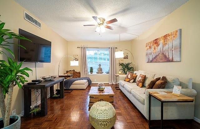 1st image of 2601 Bellefontaine St APT C302