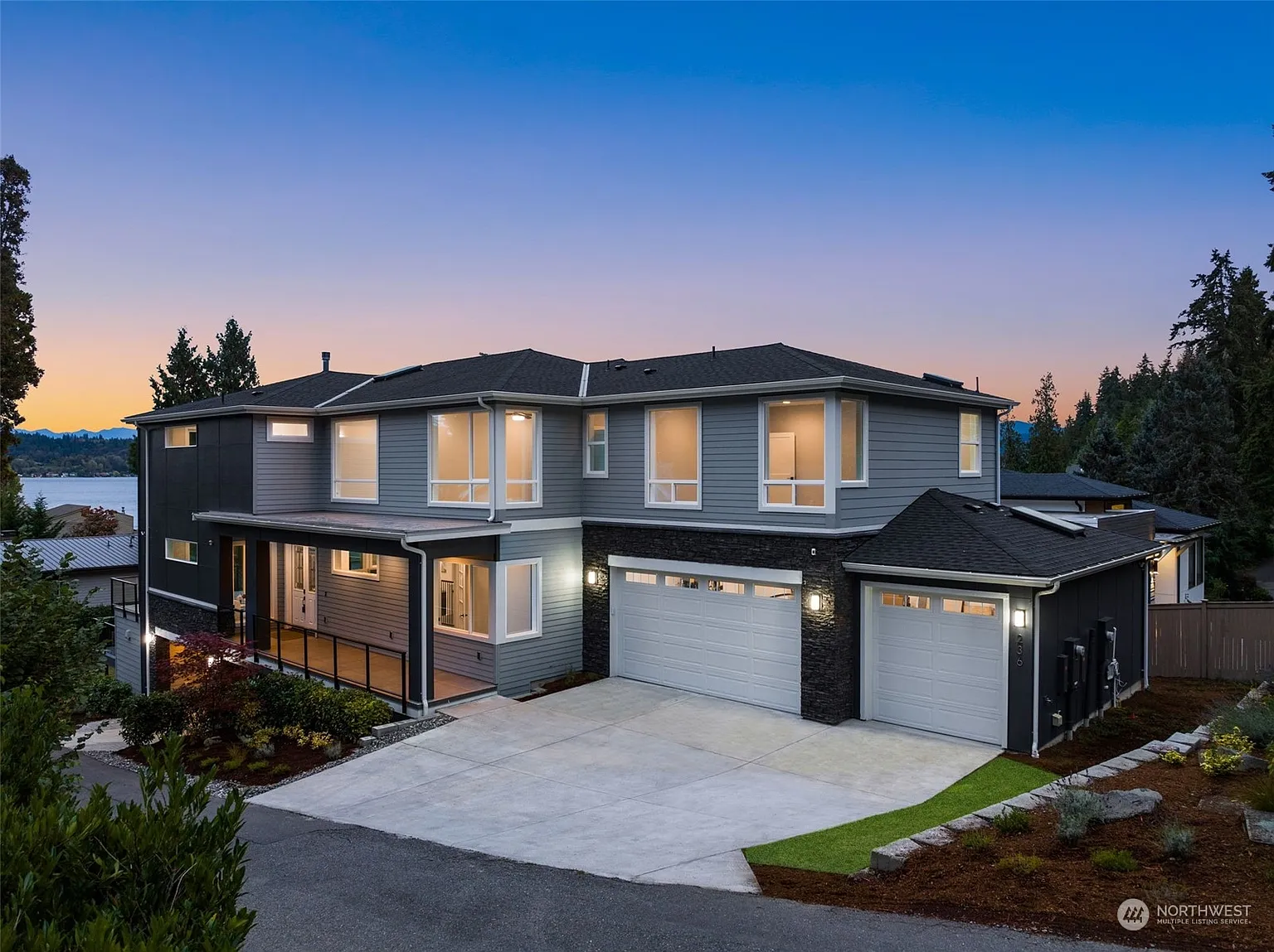 236 W Lake Sammamish Parkway SE photo 1