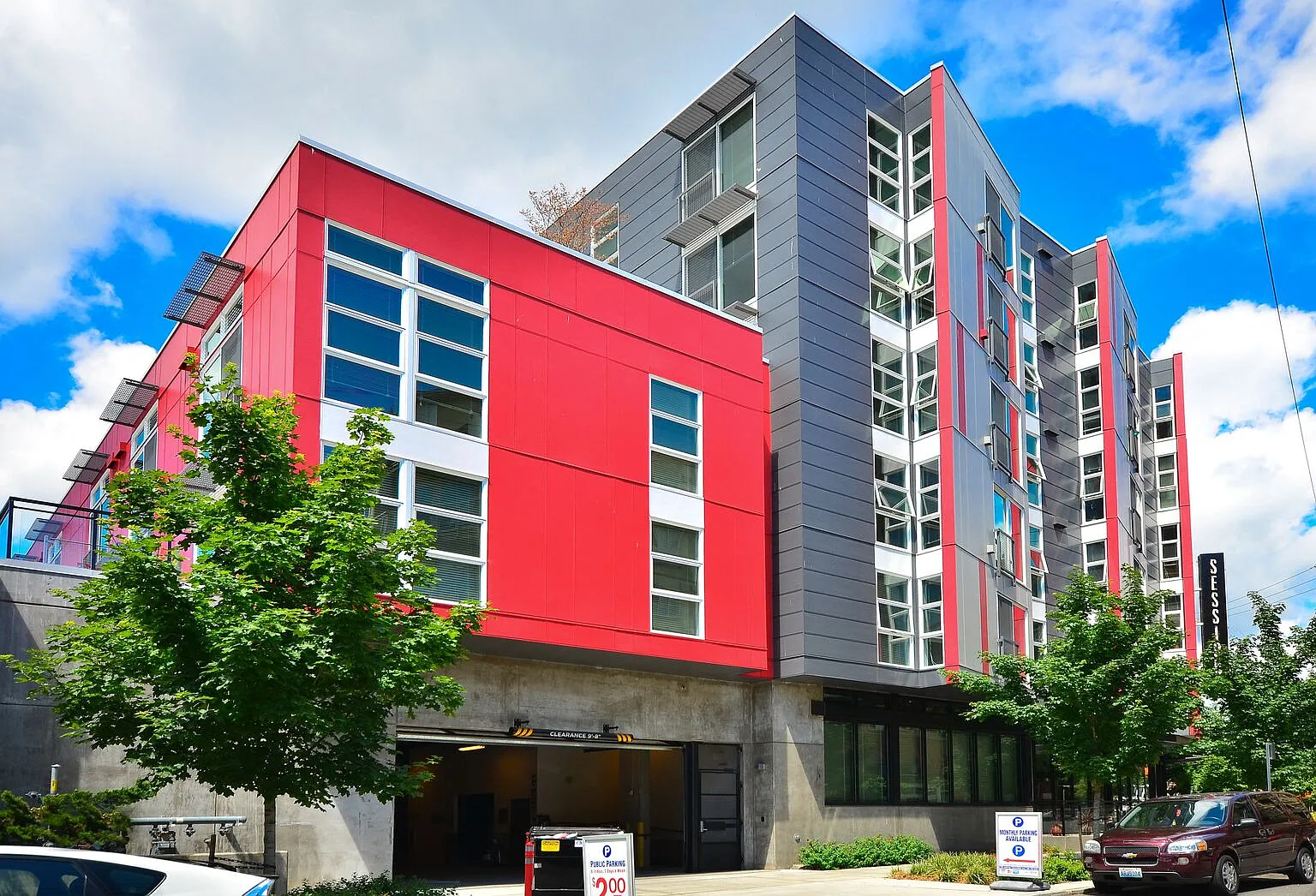 Session Apartments — Photo 4