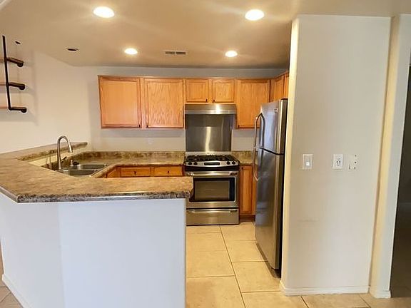 2nd image of 6800 Vista Del Norte Dr NE #2911