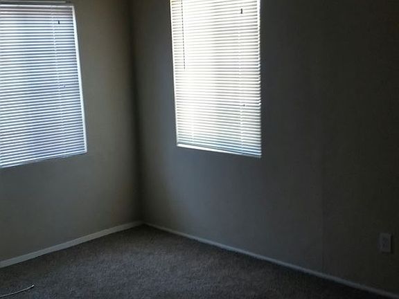 5th image of 828A N Buena Vista St
