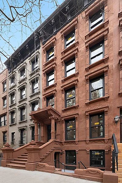 1st image of 152 W 73rd St