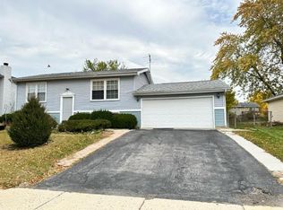 7019 Chestnut St, Hanover Park, IL 60133